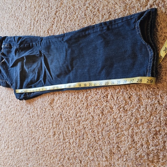 Jeans - Picture 3 of 4